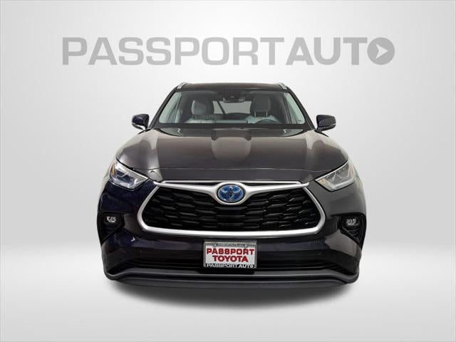 2023 Toyota Highlander Hybrid Bronze Edition