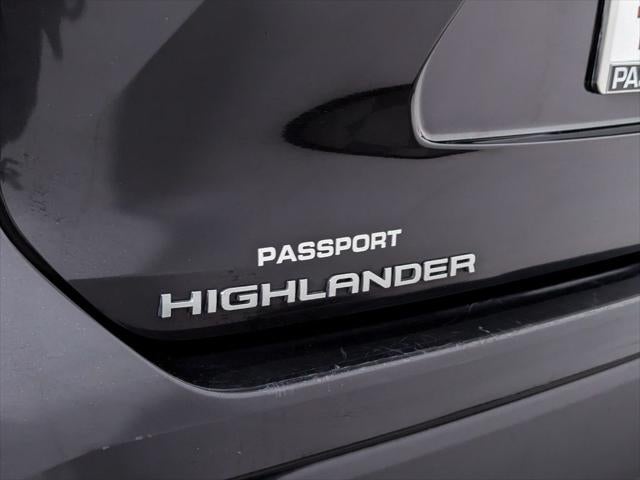 2023 Toyota Highlander Hybrid Bronze Edition