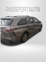 2021 Toyota Sienna XLE 8 Passenger