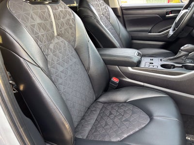 2024 Toyota Highlander Hybrid XLE