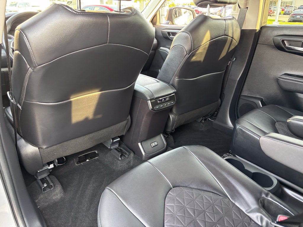 2024 Toyota Highlander Hybrid XLE