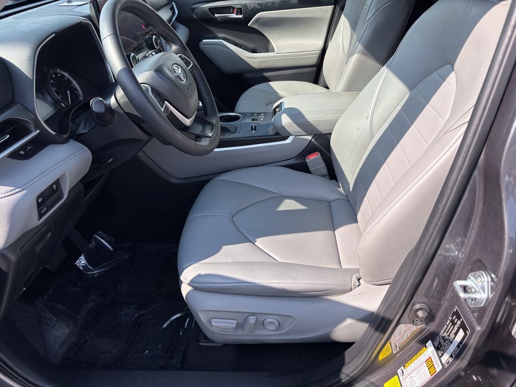 2024 Toyota Highlander XLE