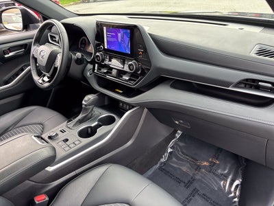 2025 Toyota Highlander XSE