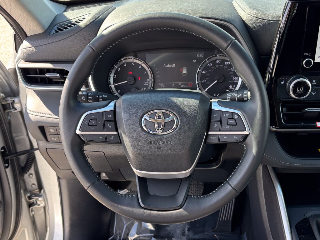 2025 Toyota Highlander XLE
