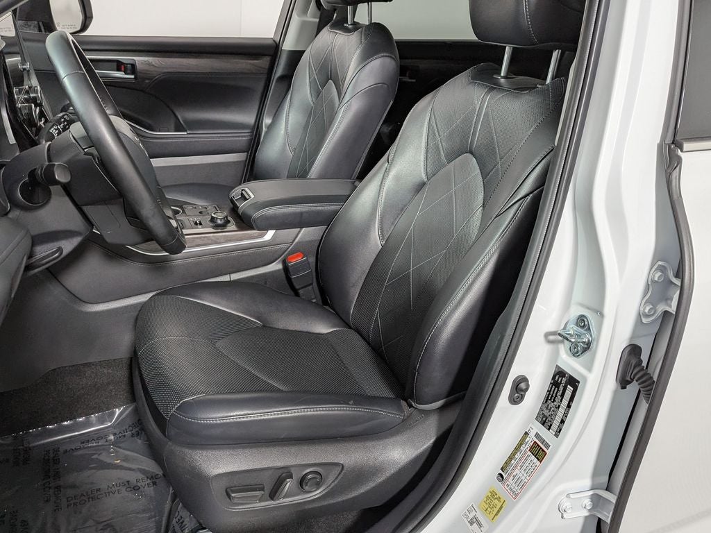 2023 Toyota Highlander Platinum