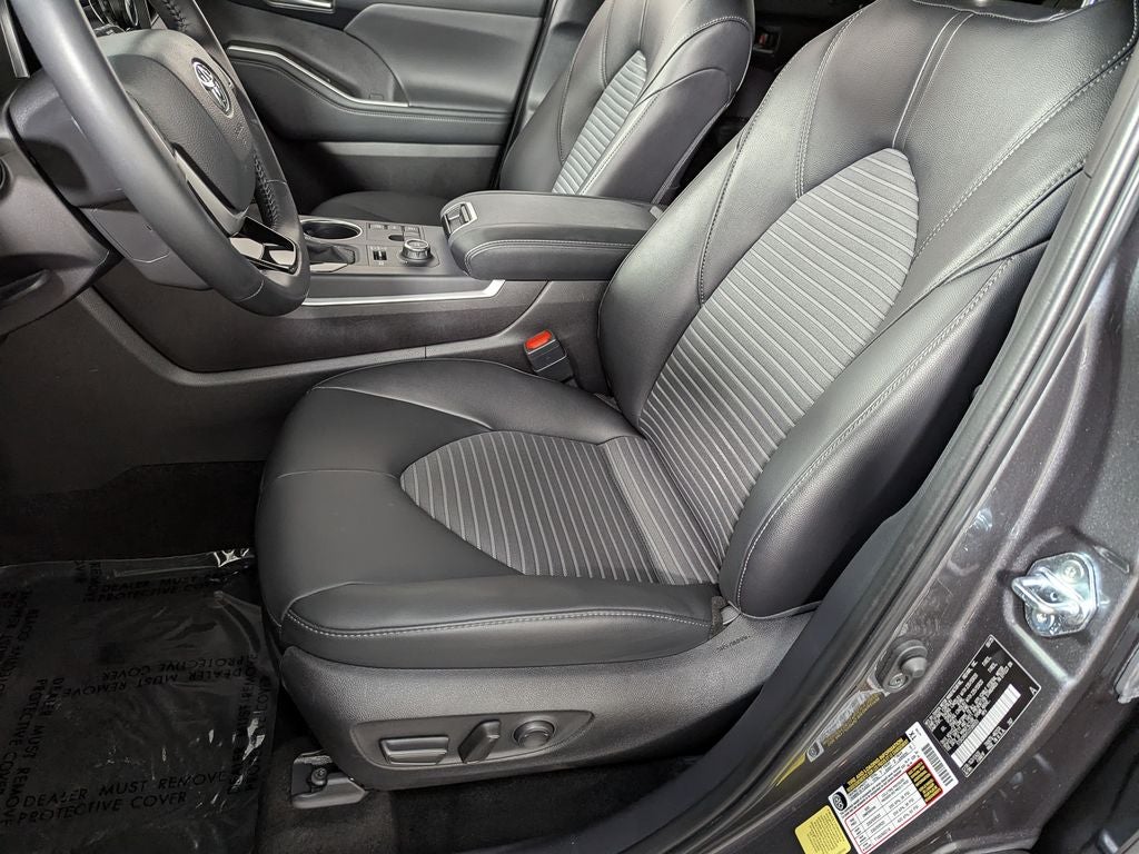 2025 Toyota Highlander XSE