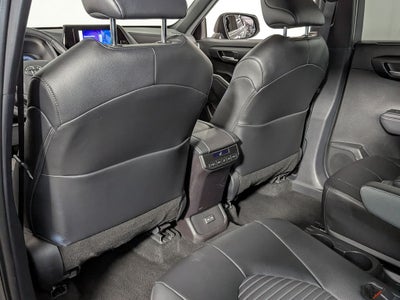 2025 Toyota Highlander XSE