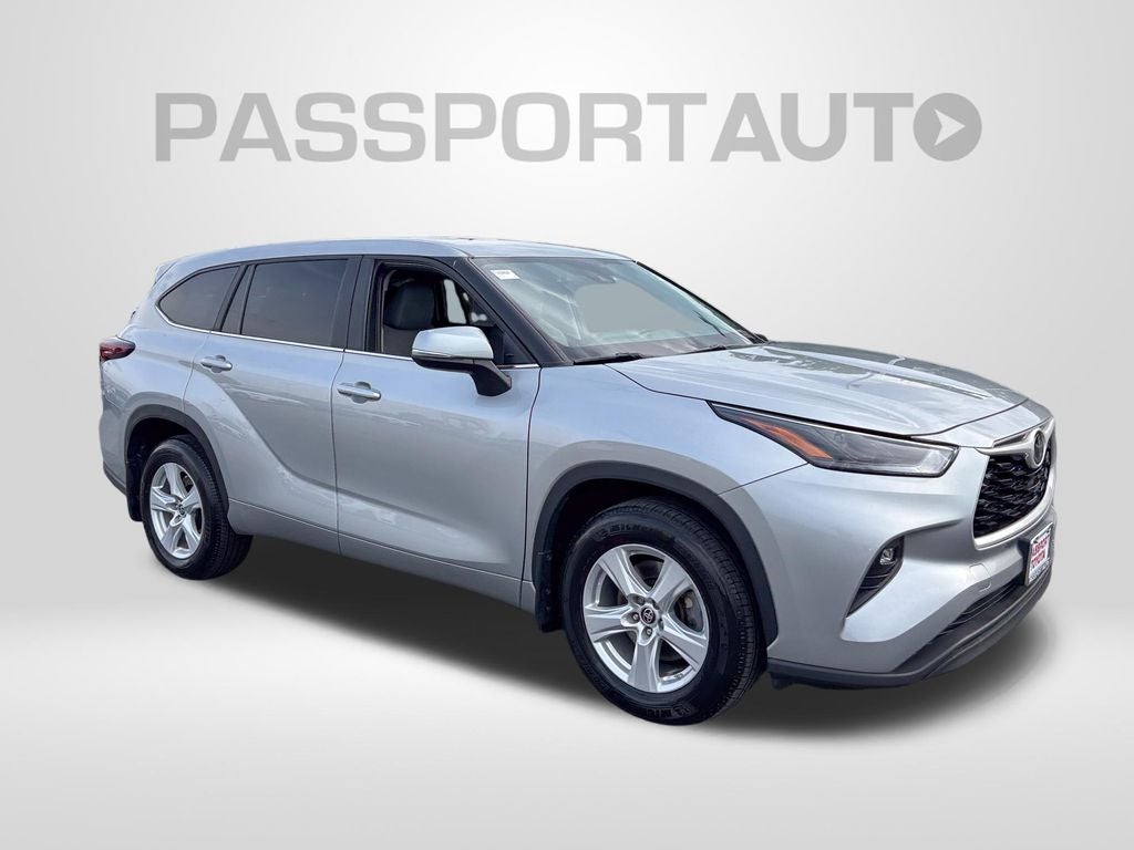 2024 Toyota Highlander LE