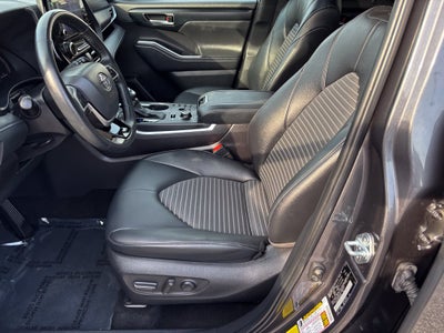2025 Toyota Highlander XSE