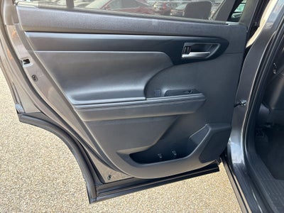 2025 Toyota Highlander XSE