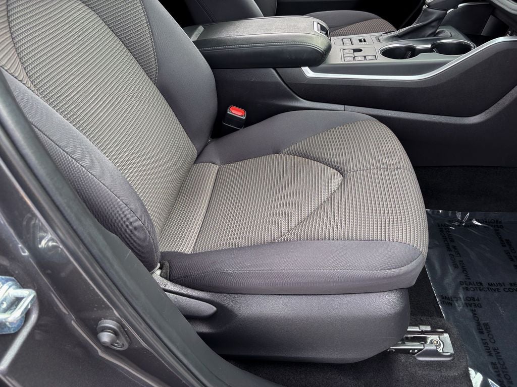 2025 Toyota Highlander LE