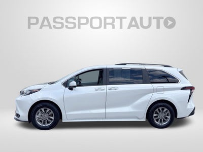 2026 Toyota Sienna XLE 8 Passenger