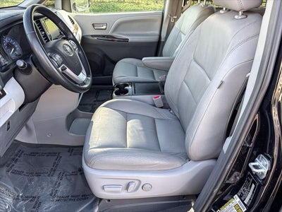 2019 Toyota Sienna XLE 8 Passenger