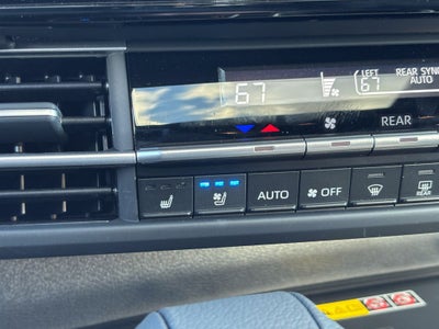 2025 Toyota Sienna Limited 7 Passenger