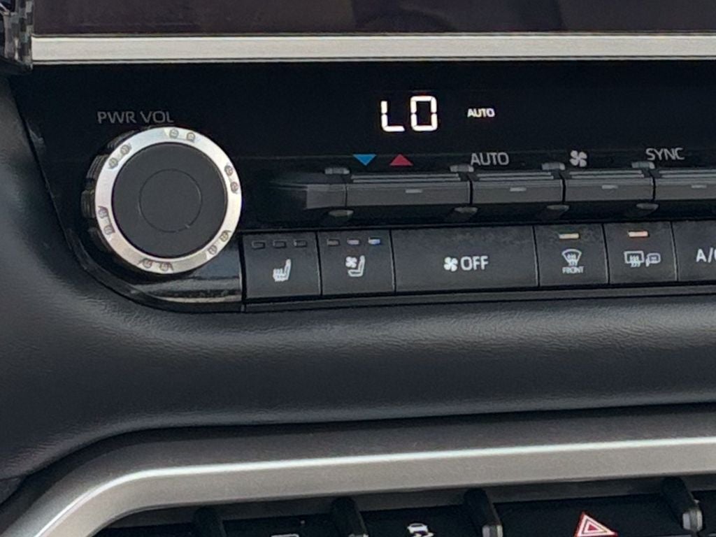 2023 Toyota Tundra Hybrid Platinum
