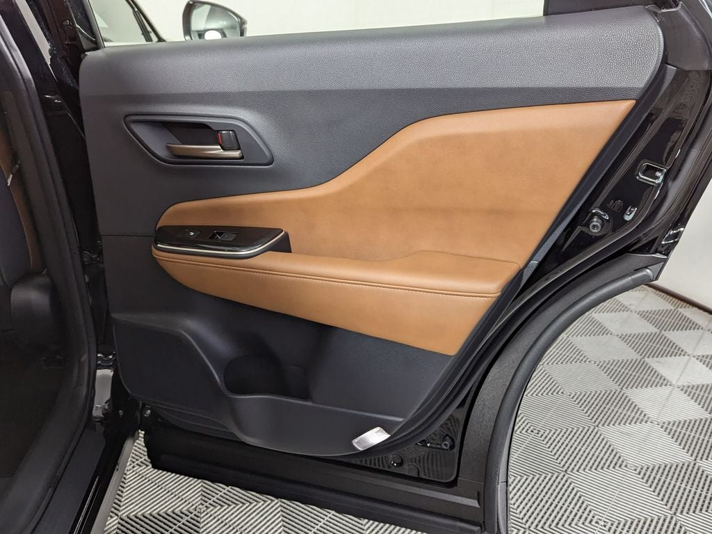 2025 Toyota Crown Signia XLE