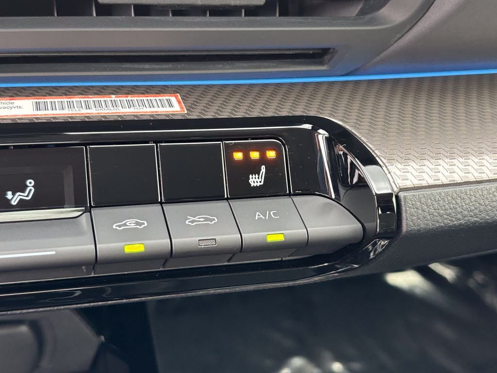 2025 Toyota Prius XLE