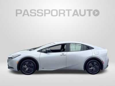 2025 Toyota Prius LE