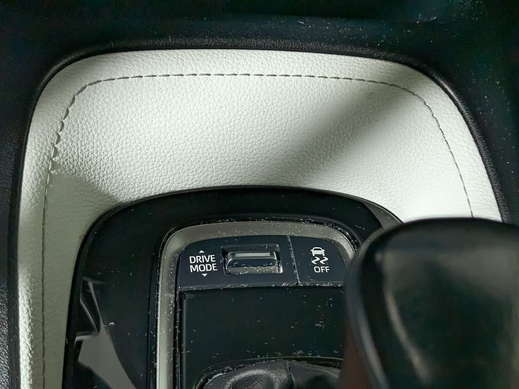 2023 Toyota Corolla Hatchback SE