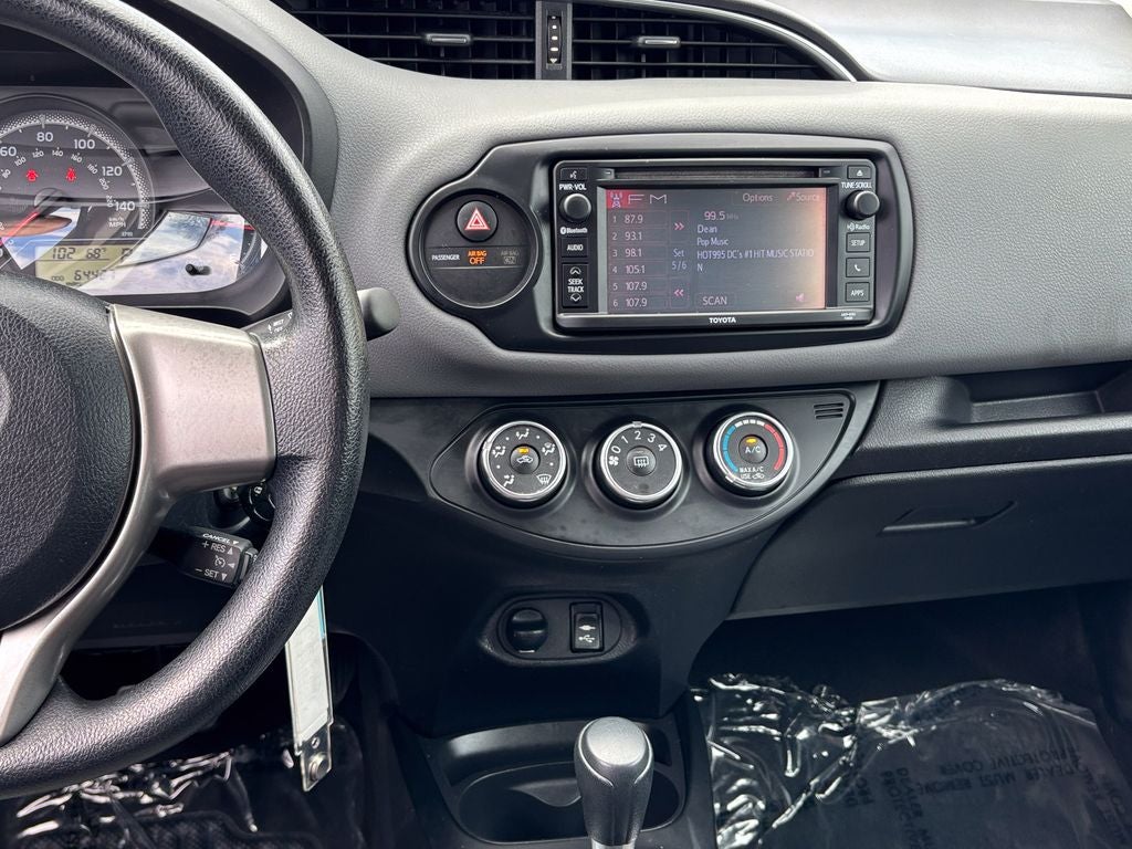 2015 Toyota Yaris LE