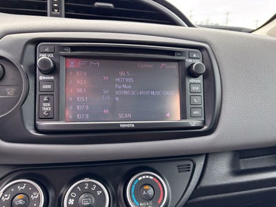 2015 Toyota Yaris LE