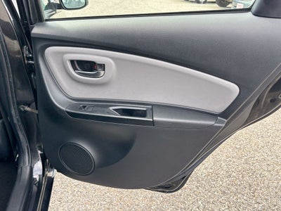 2015 Toyota Yaris LE